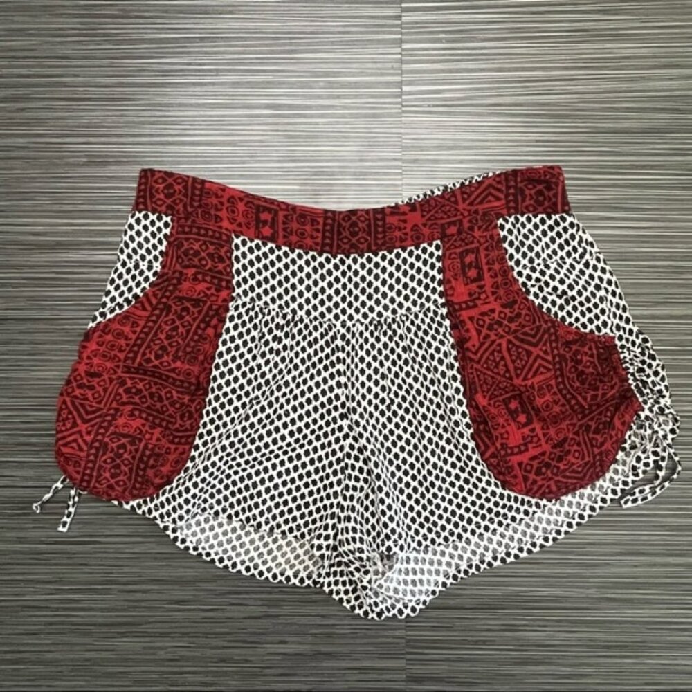 Free People Shorts - White/Black/Red Size M
